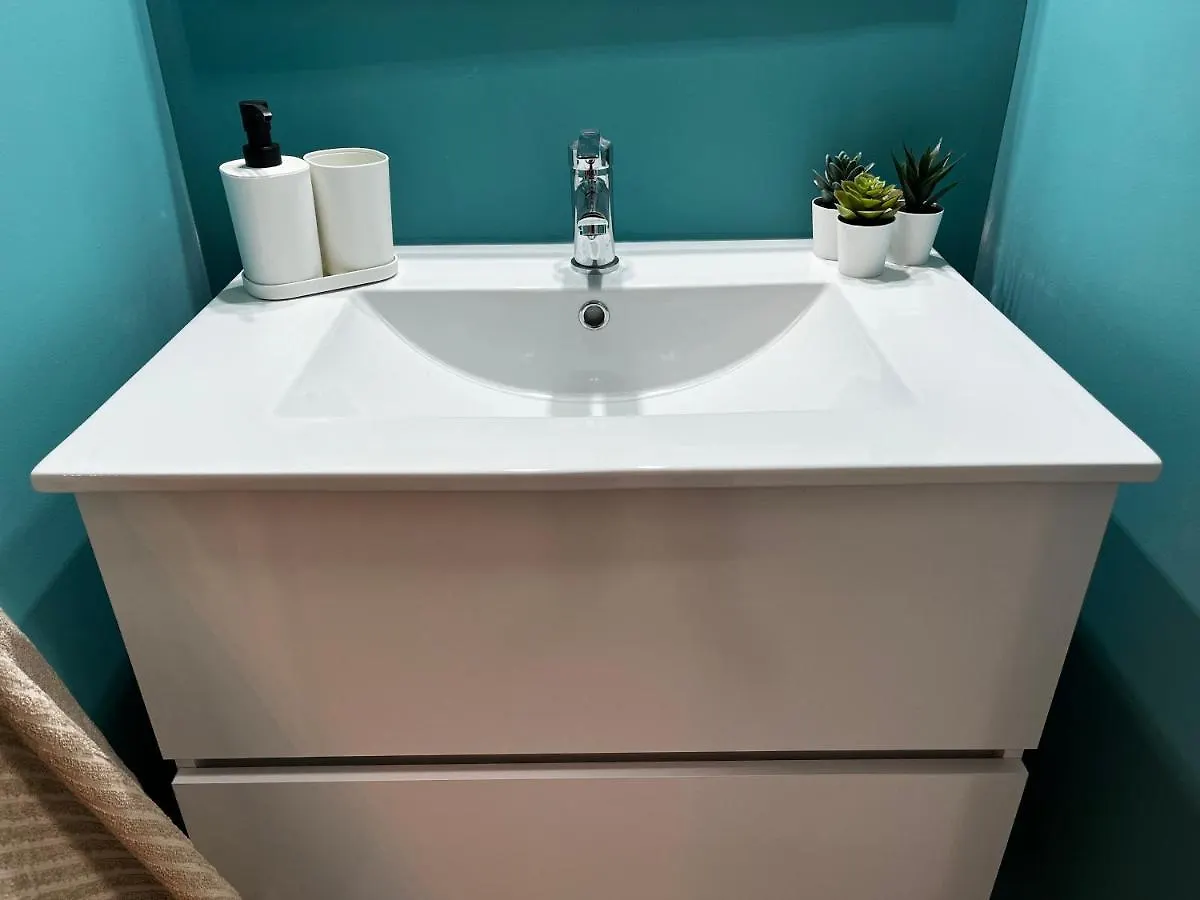 Apartamento A 2 Minutos De La Playa マラガ アパート